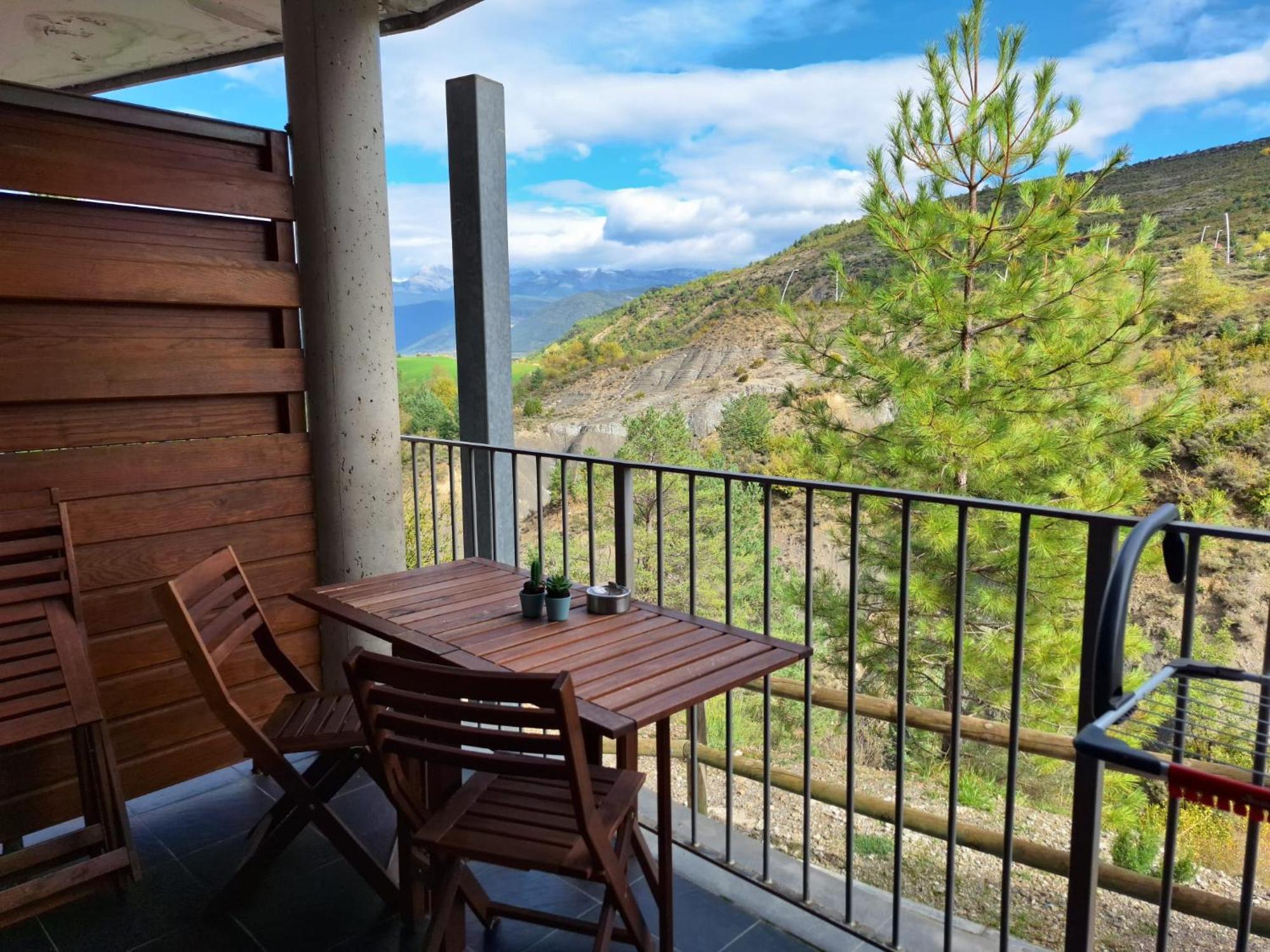 Apartamento En Urb. Las Margas Golf Sabiñánigo 外观 照片